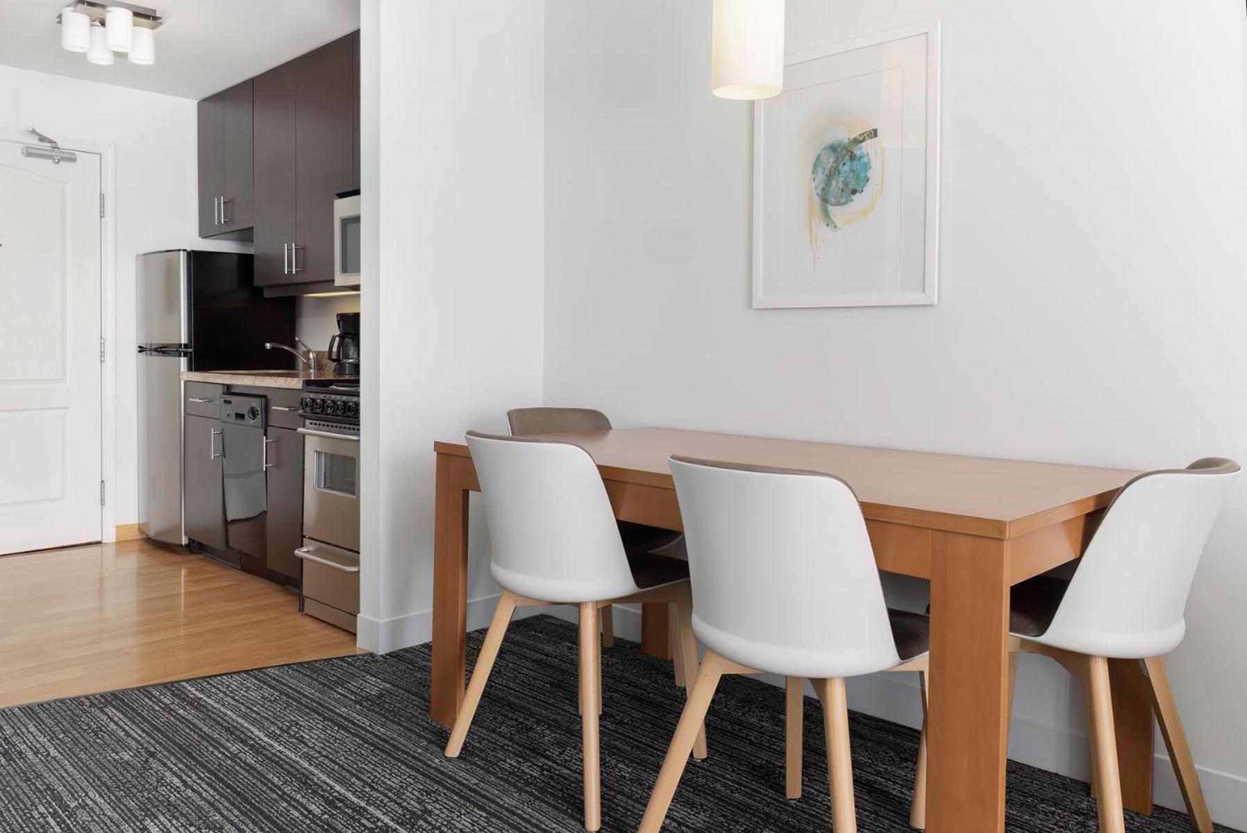 Towneplace Suites By Marriott Monrovia Luaran gambar