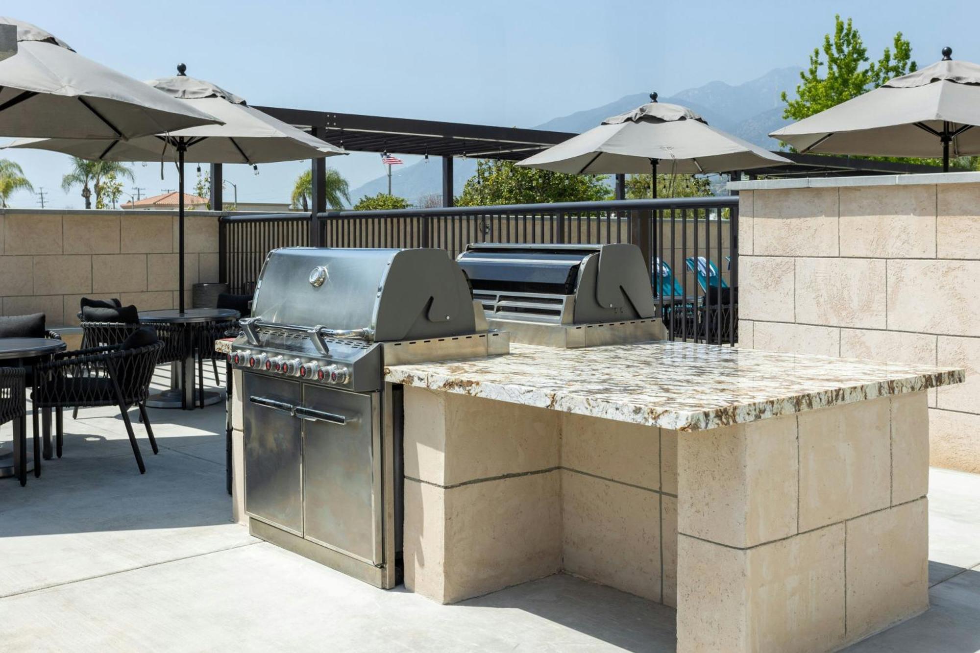 Towneplace Suites By Marriott Monrovia Luaran gambar